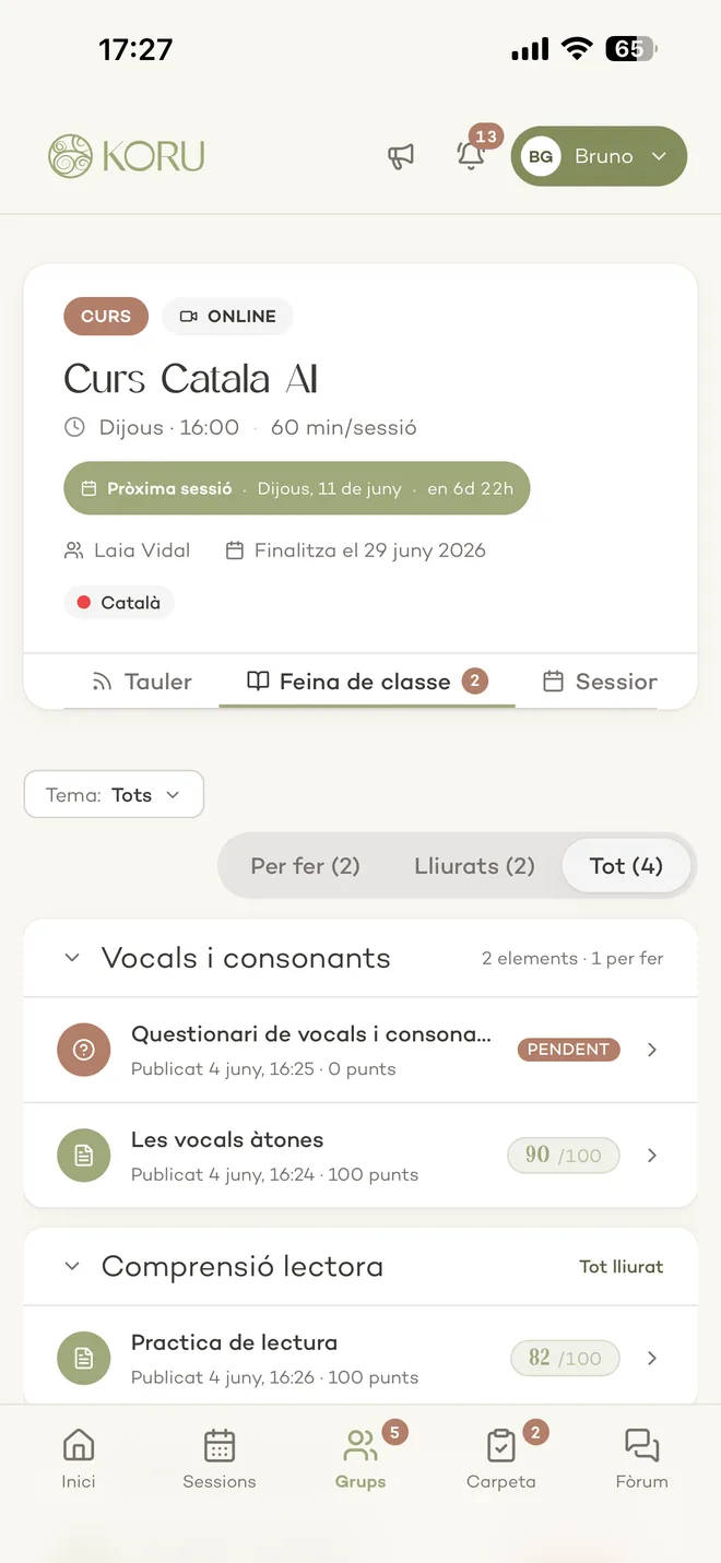 Pantalla de feina de classe de l’app Koru amb les qualificacions